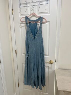 Oli & Hali Washed Blue V-Neck jumper